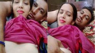 Couple's steamy video with boyfriend touching desi nipples