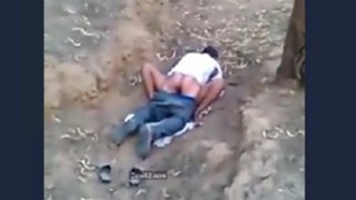 Desi Indian girl gets fucked in the backyard