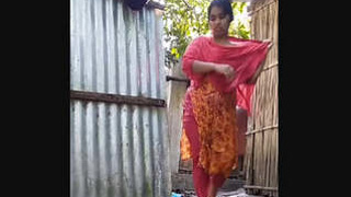 Desi village bhabi's secret bathing video goes viral