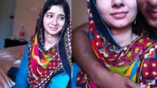 Pakistani GF's boob press and kissing with Urdu audio from her boyfriend