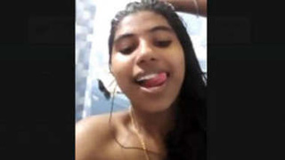 Indian girl displays her body while taking a bath