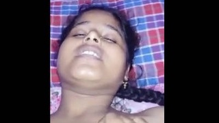 Desi bhabi's sexy face and body get pleasure from a hot guy