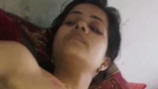 Indian babe gets naughty and shaves her pussy in a hot video