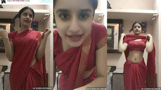 Cute babe Saree flaunts her bellybutton and navels in cam show
