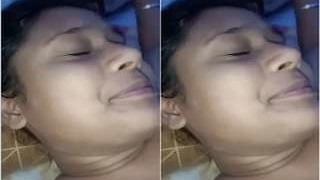 Cute Indian girl records her own nude video