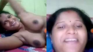 Exclusive video of sexy desi bhabhi flaunting her big boobs