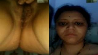Hot Anu Bhabhi's naked body and deepthroat action in HD video