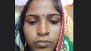 Desi village bhabi masturbating in public