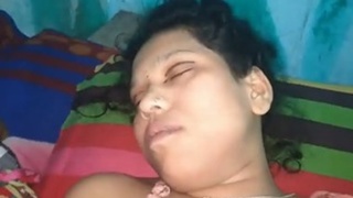 Desi wife enjoys solo play with her husband's friend in private video