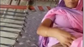 Village aunty gets her pussy fingered and moans in pleasure