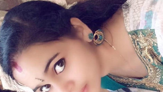 Audio and MMS messages of lovers in Cochin-Kolg leaked