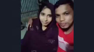 Desi girl from village shares her sexual experience in video