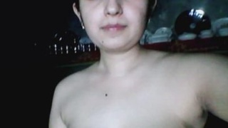 Pakistani girl takes nude selfies and shows her body