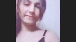 The adorable girl makes amateur porn