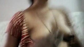 Desi aunt mamma gets fucked hard in a softcore video