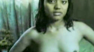 Desi college girl goes naked in a recorded video