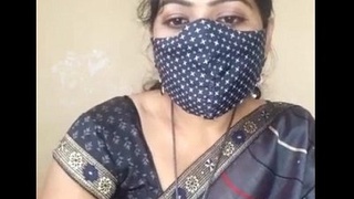 Watch Geeta, a Desi bhabi, in a sexy cam video