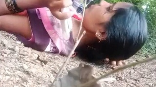 Bhabhi gets fucked in the open air by a stranger