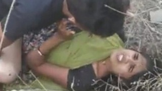 Stunning bhabi indulges in outdoor sex in style