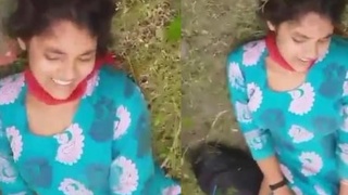 Outdoor sex with a stunning girl