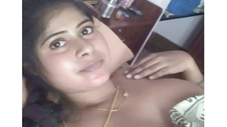 Mallu babe strips for her boyfriend's selfie in nightie