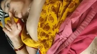 Mature desi aunty with a tight pussy