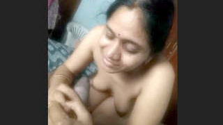 Telugu bhabhi gives a blowjob and gets fucked in a steamy video