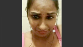 Tamil girl webcam showcasing her pussy in a video call
